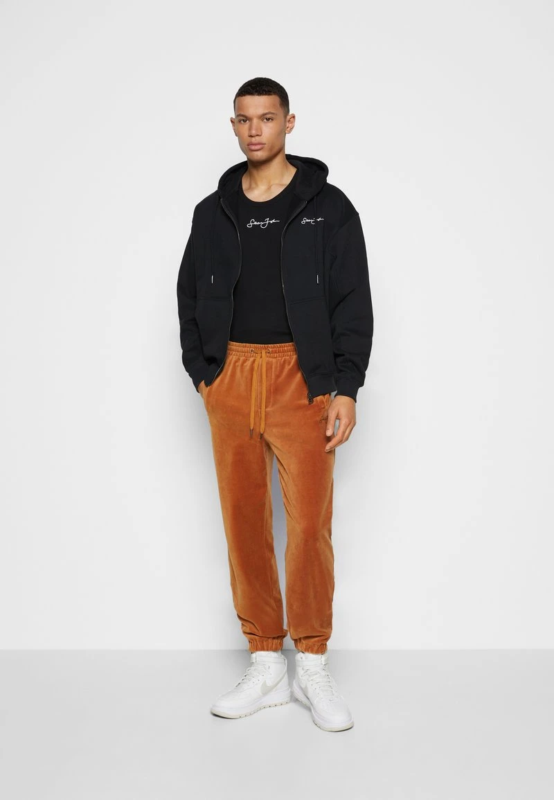 Sean John SCRIPT LOGO ESSENTIAL - Jogginghose - Cognac – Bild 6
