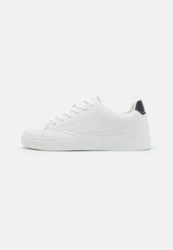 Pier One UNISEX - Sneaker Low - White